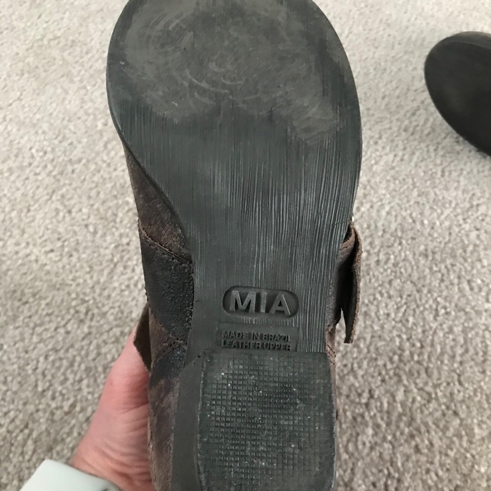 Mia Booties - Picture 7 of 7